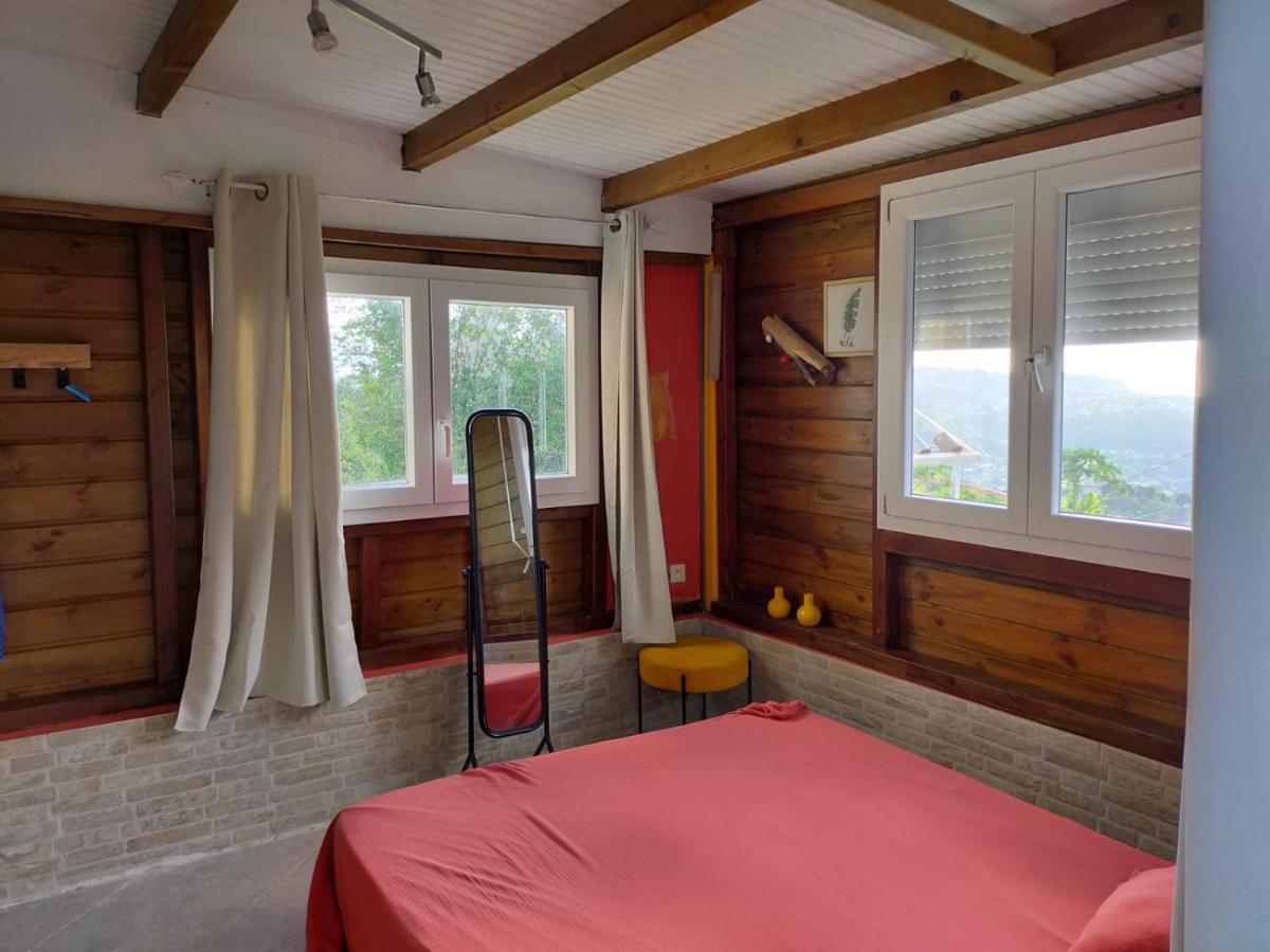 Douceur Des Hauteurs Bas De Villa, Piscine Privee Sainte-Luce Luaran gambar